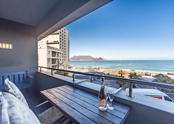 Modern Beachfront With Ocean Views - Infinity G9, Blouberg, Cape Town