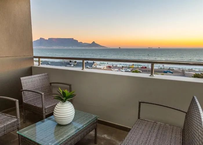 Modern Beachfront With Ocean Views - Infinity G9, Blouberg, Cape Town