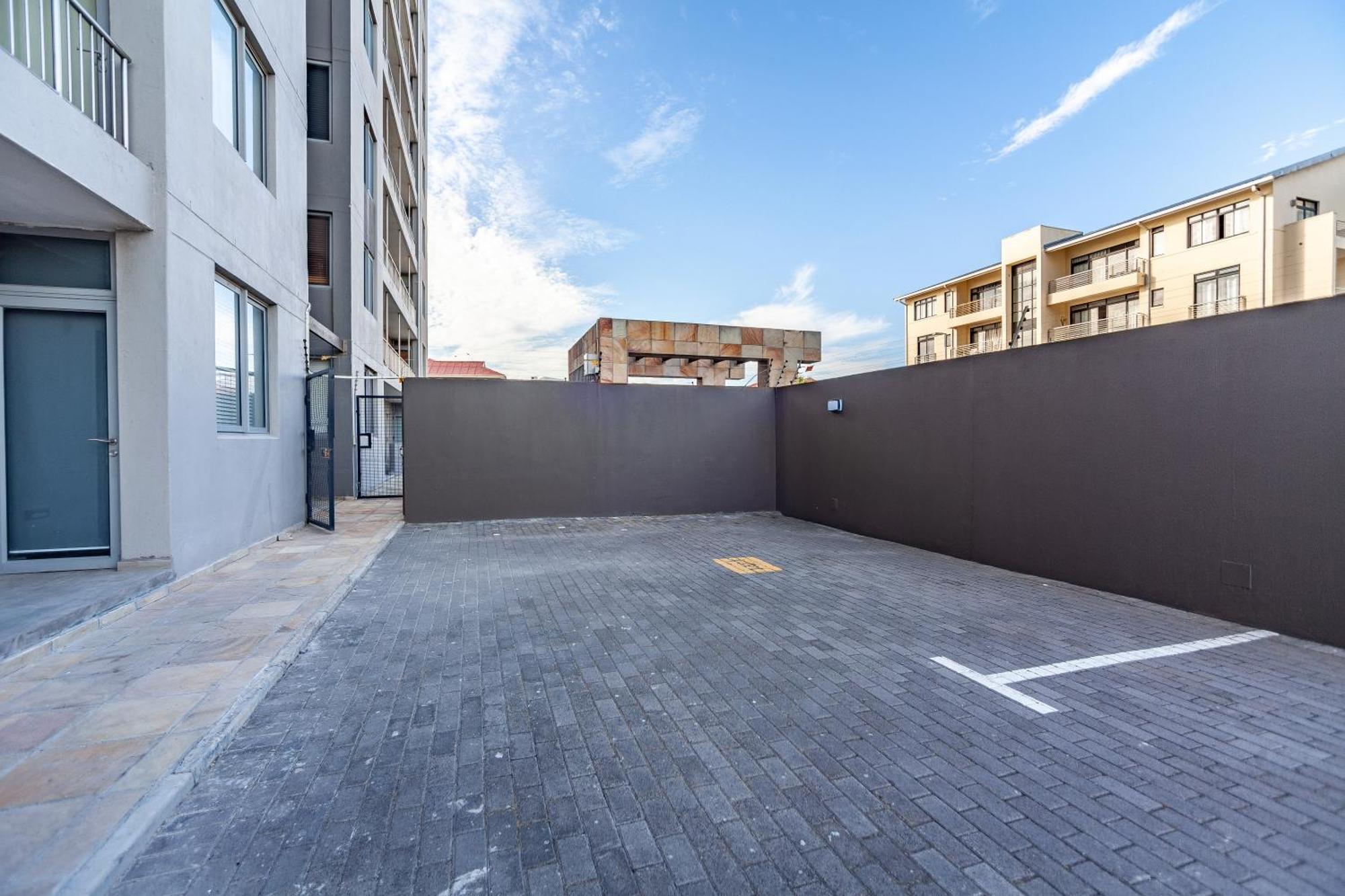Apartment Modern Beachfront With Ocean Views - Infinity G9, Blouberg, Cape Town Bloubergstrand