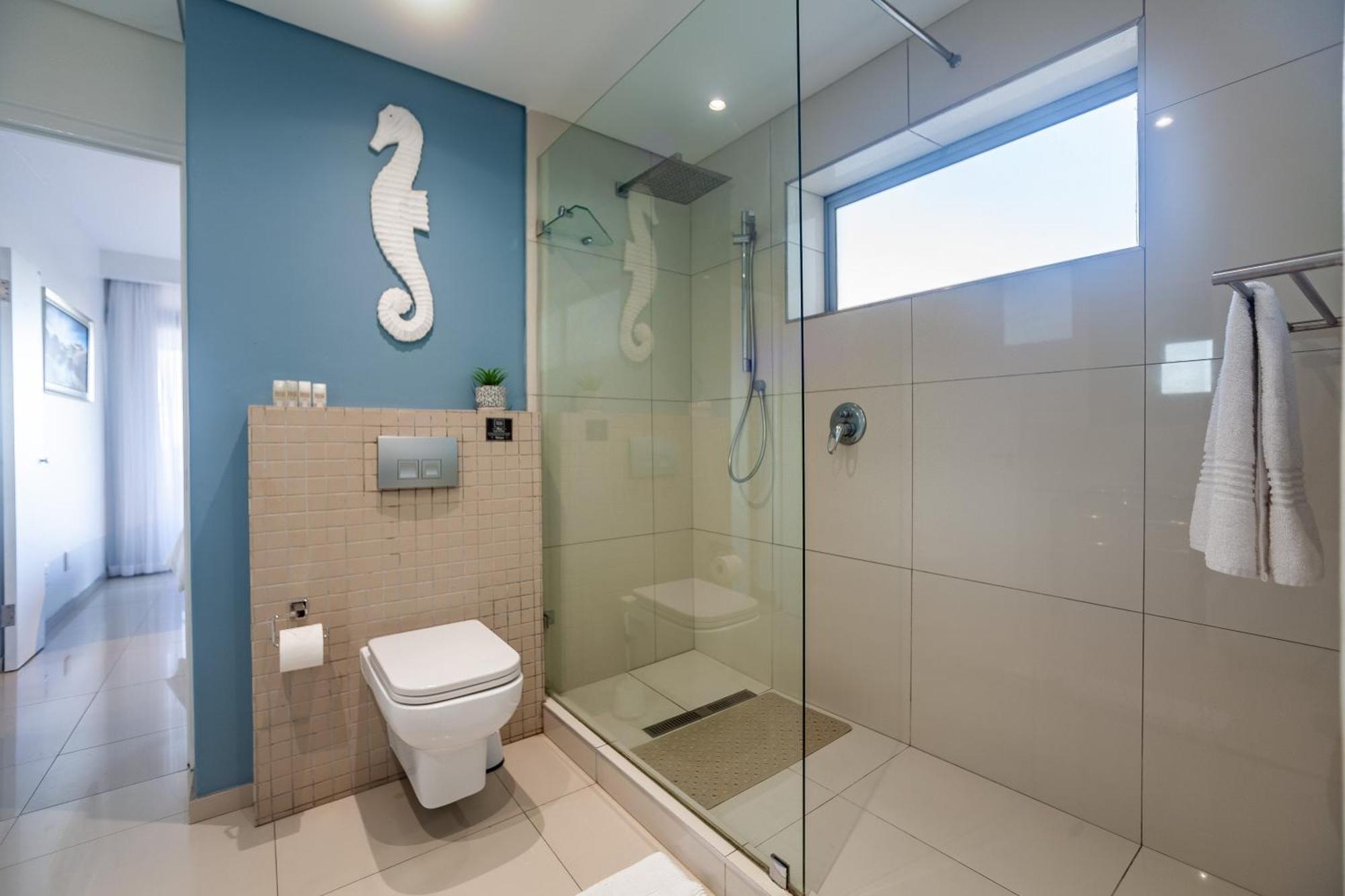 Modern Beachfront With Ocean Views - Infinity G9, Blouberg, Cape Town