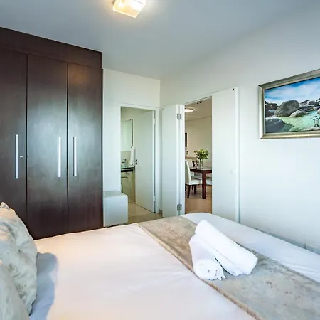 Modern Beachfront With Ocean Views - Infinity G9, Blouberg, Cape Town Bloubergstrand Exterior foto